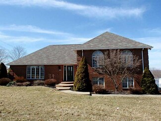 101 Ann St, Ellwood City, PA 16117