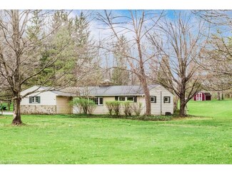 8452 Chagrin Mills Rd, Novelty, OH 44072