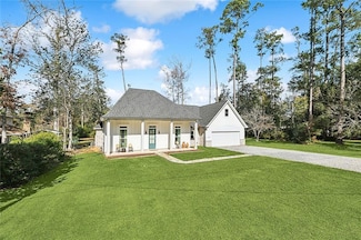 143 Chinchuba Gardens Dr, Mandeville, LA 70471