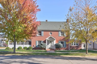 320 N 7th St, Estherville, IA 51334