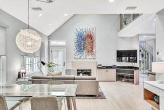 613 Highland Ave, Needham Heights, MA 02494