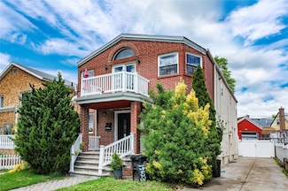 19623 56th Ave, Fresh Meadows, NY 11365