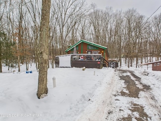 26 Vacation Dr, White Haven, PA 18661