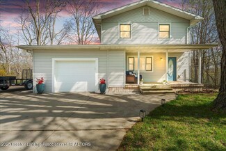 280 W Henderson Rd, Owosso, MI 48867