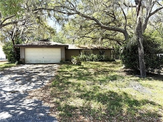 4160 S Oakhurst Dr, Homosassa, FL 34446
