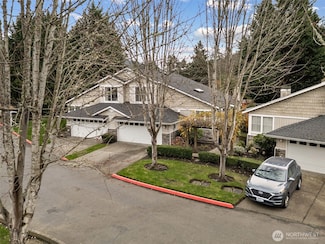 120 Newport Way NW Unit 16, Issaquah, WA 98027