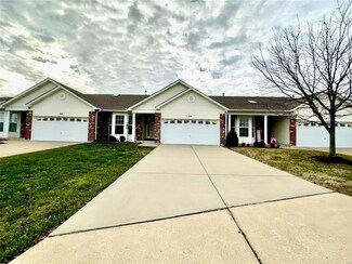 26 Twelve Oaks Ct Unit 7B, Saint Peters, MO 63376
