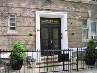 705 41st St Unit 7, Brooklyn, NY 11232