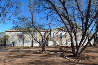 3744 County Road 2800, Bigfoot, TX 78005