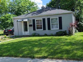 3493 Hargrove St, Madison, WI 53714
