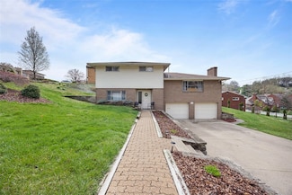 1111 Oriole Dr, Pittsburgh, PA 15220