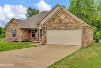3788 Down River Dr, Southaven, MS 38671