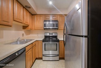 1810 E Blacklidge Dr Unit 606, Tucson, AZ 85719