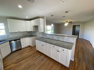 7209 La Salette St, Houston, TX 77021