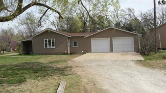427 S Empire St, Galva, KS 67443