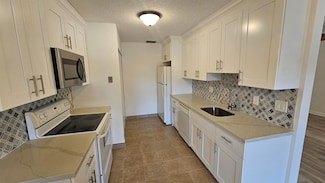 5797 Doris Ct, Delray Beach, FL 33484