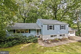 24 Cypress Ln, Berwyn, PA 19312