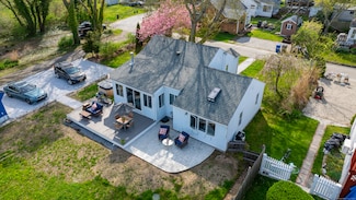 3 Clark Ave, Old Saybrook, CT 06475