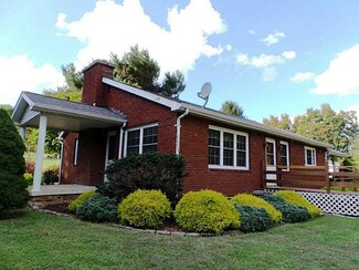 173 White Thorn Rd, New Alexandria, PA 15670
