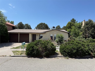 431 Ridgecrest Ave, White Rock, NM 87547