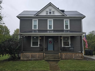 202 Meek Ave, Byesville, OH 43723