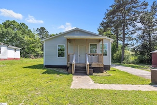236 Blakelyville Rd, Clinton, SC 29325