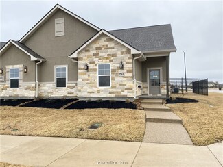1763 Summit Crossing Ln, College Station, TX 77845