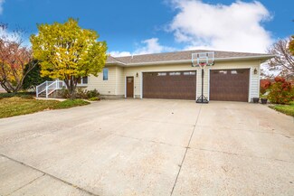 2107 Crystal Ave SE, Aberdeen, SD 57401