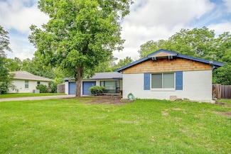 6912 Treehaven Rd, Fort Worth, TX 76116