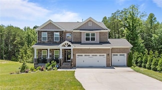 2590 Mccullum Ct, Browns Summit, NC 27214