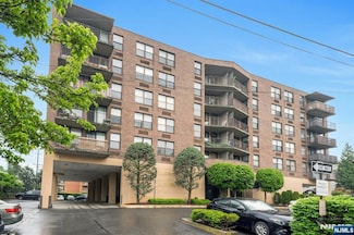 200 Division St Unit 6H, Cliffside Park, NJ 07010