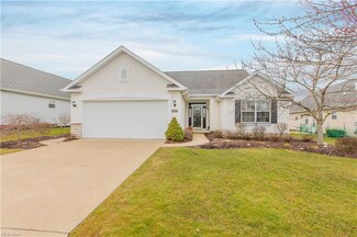 10274 Honeysuckle Ln, Broadview Heights, OH 44147