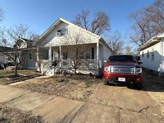 852 E Parkland Ave, Evansville, IN 47711