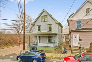217 6th St, New Brighton, PA 15066