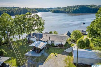 1897 Mohawk Cliff Rd, Ohatchee, AL 36271
