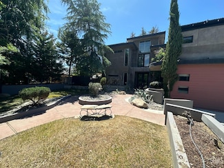 2513 Moffitt Way, Bakersfield, CA 93309