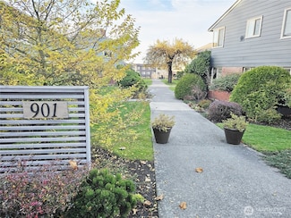 901 N Forest St Unit 125, Bellingham, WA 98225