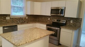 7600 Blythwood Ln, Charlotte, NC 28227