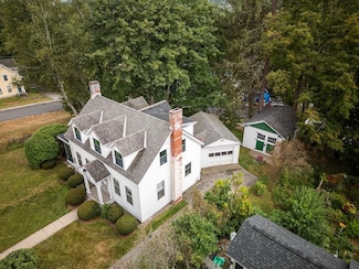 8 Prospect St, Newport, NH 03773