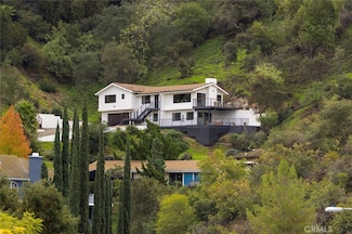 981 Glen Oaks Blvd, Pasadena, CA 91105