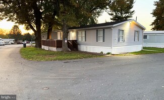 15 Tulip Dr, Honey Brook, PA 19344