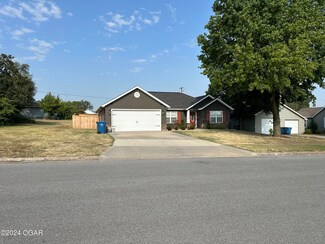 1726 Kansas Ave, Joplin, MO 64804