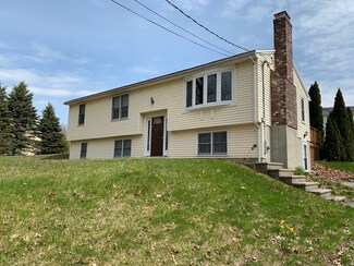 19 Naquag St, Rutland, MA 01543