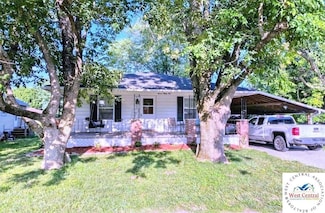 732 N Lafayette Ave, Marshall, MO 65340