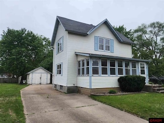 1016 1016 2nd Ave NW, Faribault, MN 55021