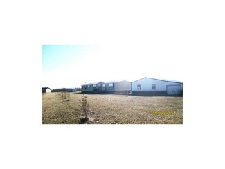 321 14504 St, Adrian, MO 64720