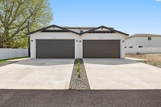 1075 S Underwood Place, Kennewick, WA 99337