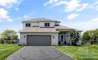 3130 Steeple Chase Ln, Perrysburg, OH 43551