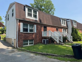 200 -D Betty St, Wheeling, WV 26003