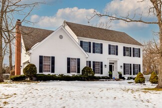 1114 Highland Ave, Lake Forest, IL 60045